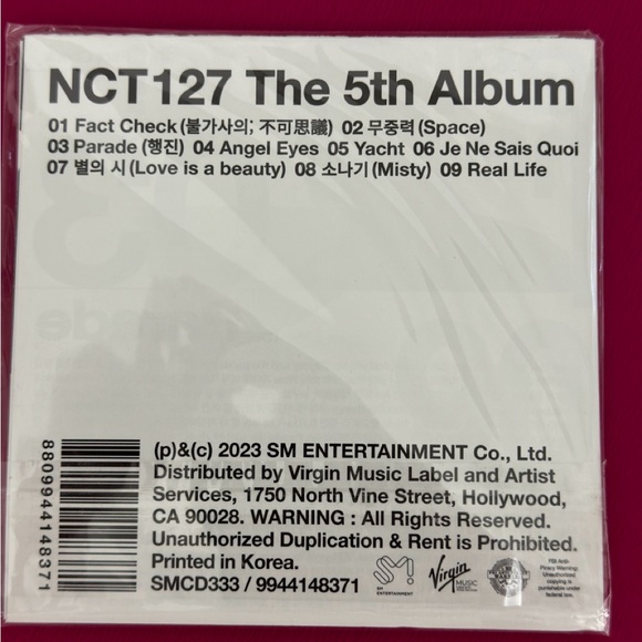 NCT 127 - The 5th Album “Fact Check” (Target Exclusive, CD) (Poster Ver.) - Picture 3 of 3